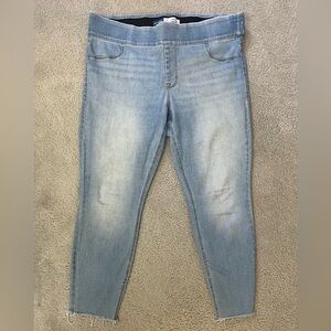 Old Navy Mid-Rise Pull On Jeggings